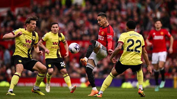 VIDEO/ United zhgënjen në “Old Trafford”, goli i Antonyt nuk mjafton për “Djajtë e Kuq”