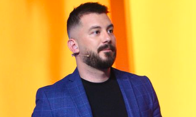 Liami-Romeos: Ke syrin më të madh se trurin!