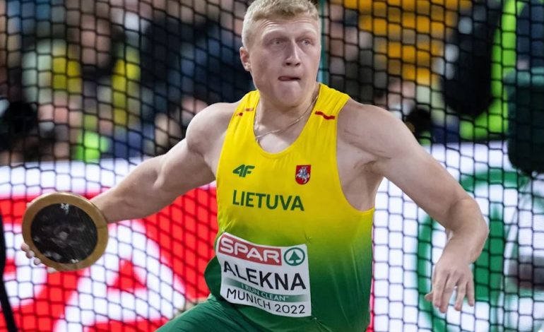 ATLETIKË/ Çdo rekord është bërë për t’u thyer! Një 21-vjeçar thyen atë që mbijetonte që nga vitet ‘80