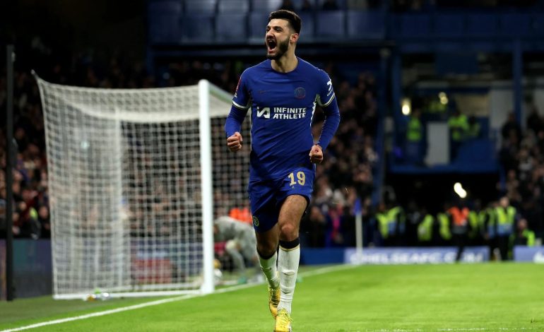 Chelsea përgatitet për revolucion, Broja në “listën e zezë”, një tjetër skuadër shfaq interesim