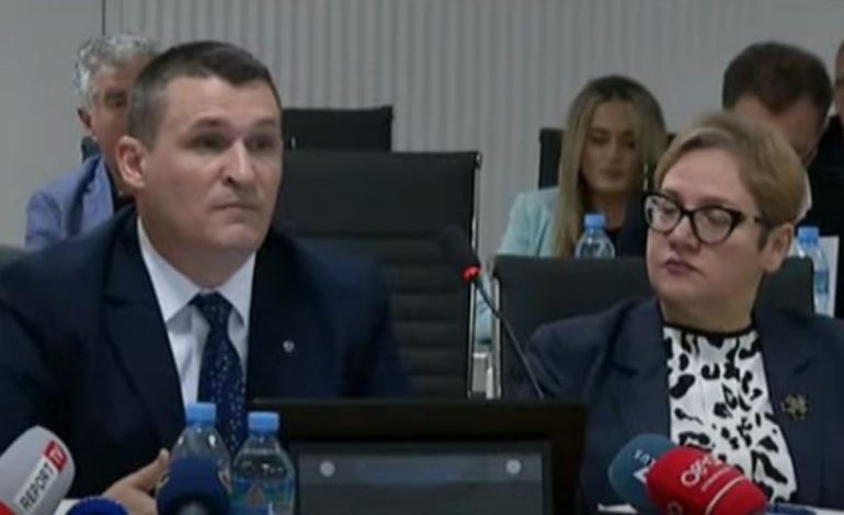 “A mund të paraqesin rrezikshmëri prokurorët?” Dumani përplaset me anëtaren e KLP, kreu i Spak: Çfarë do të thuash?! Jemi njerëzit më të kontrolluar