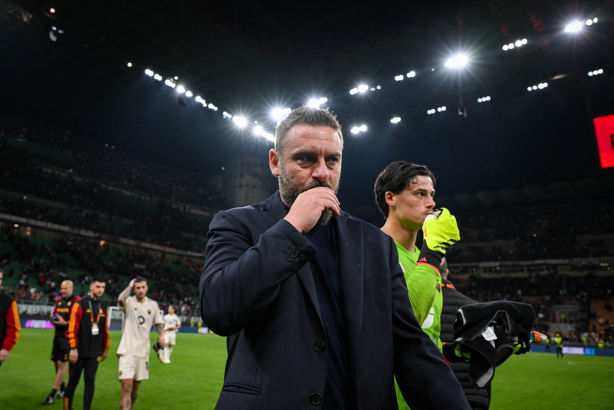“Jemi të fortë”, Pioli: Mund ta përmbysim, De Rossi: Treguam guxim, Lukaku super