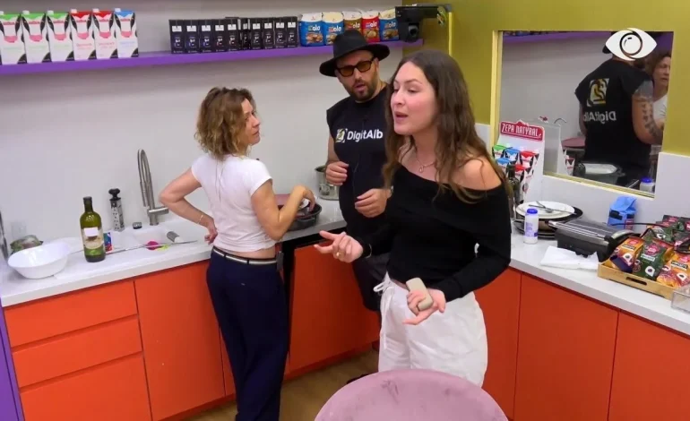 “Je palluqe që ecën me 2 këmbë”/ Egla shpërthen në ofendime ndaj Françeskës