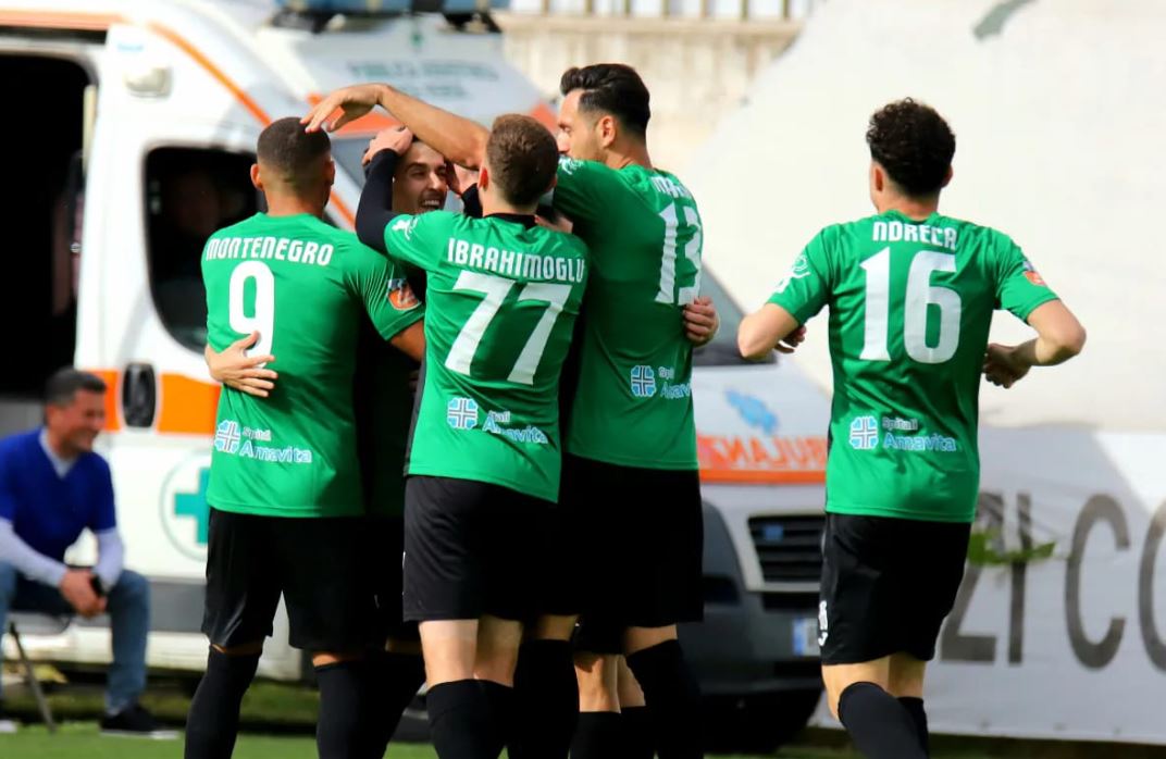 Kalendari kundër rrogozhinasve, Egnatian e presin 5 ndeshje “ferri”