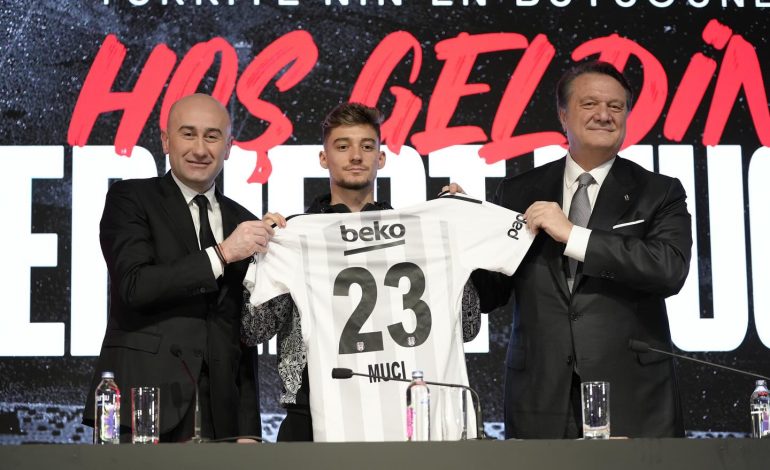 Muçi, “pengu” i Aston Villa-s, anglezët tentojnë sërish yllin kuqezi