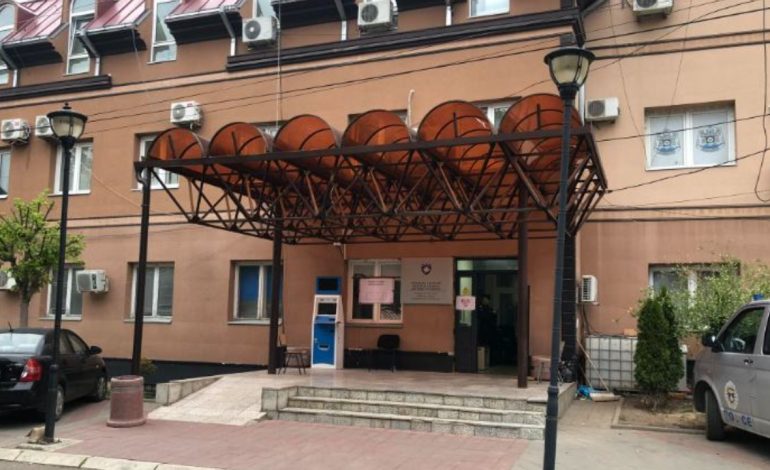 Zgjedhje në veri të Kosovës, votohet për largimin nga detyra e kryetarëve shqiptarë në katër komunat me shumicë serbe