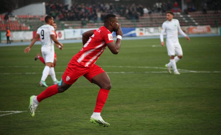 Skënderbeu shet sulmuesin Frenklin, zbulohet skuadra e re e nigerianit