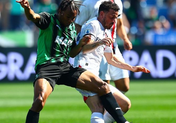 VIDEO/ Gjashtë gola për një pikë, Milan shmang humbjen ndaj Sassuolos