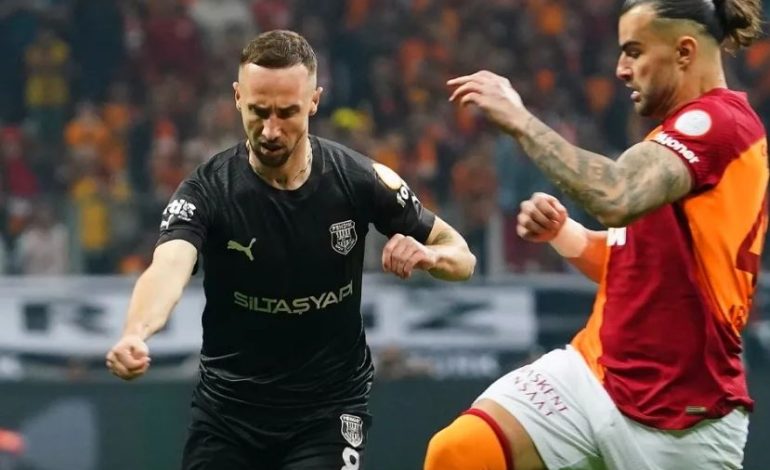 VIDEO/ Endri Çekiçi në rolin e kamarierit, mesfushori shqiptar dhuron asist në Turqi