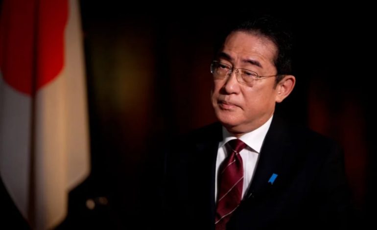 Në prag të samitit me Biden në Uashington, kryeministri i Japonisë paralajmëron botën për “pikën e kthesës historike”