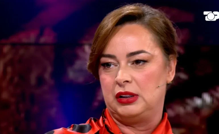 “Më la tre fëmijë dhe iku”, Julia rrëfen ndarjen me ish-bashkëshortin