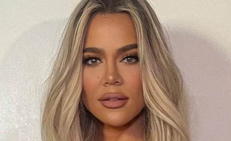 Khloe Kardashian i bashkohet trendit të fundit të flokëve dhe duket një yll