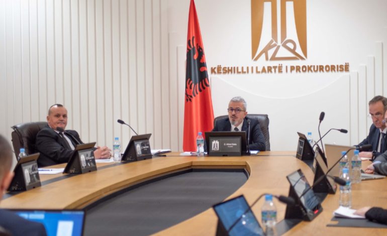 “Zgjidhje prej Pelivani”, Këshilli i Lartë i Prokurorisë nxjerr në pension prokurorin para seancës në KPA