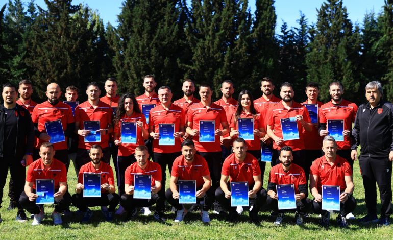 Përfundon kursi i radhës UEFA B në FSHF, Gashi & Mema rrëfejnë emocionet e diplomimit & synimet e së ardhmes