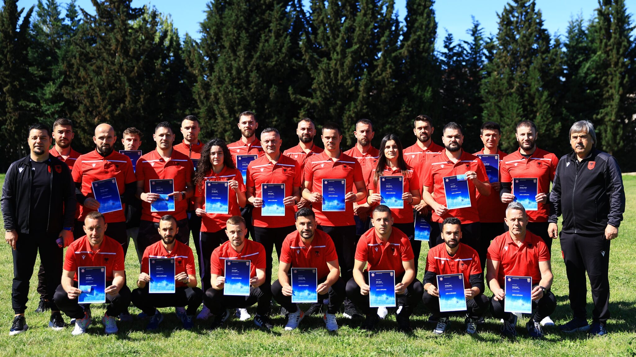 Përfundon kursi i radhës UEFA B në FSHF, Gashi & Mema rrëfejnë emocionet e diplomimit & synimet e së ardhmes