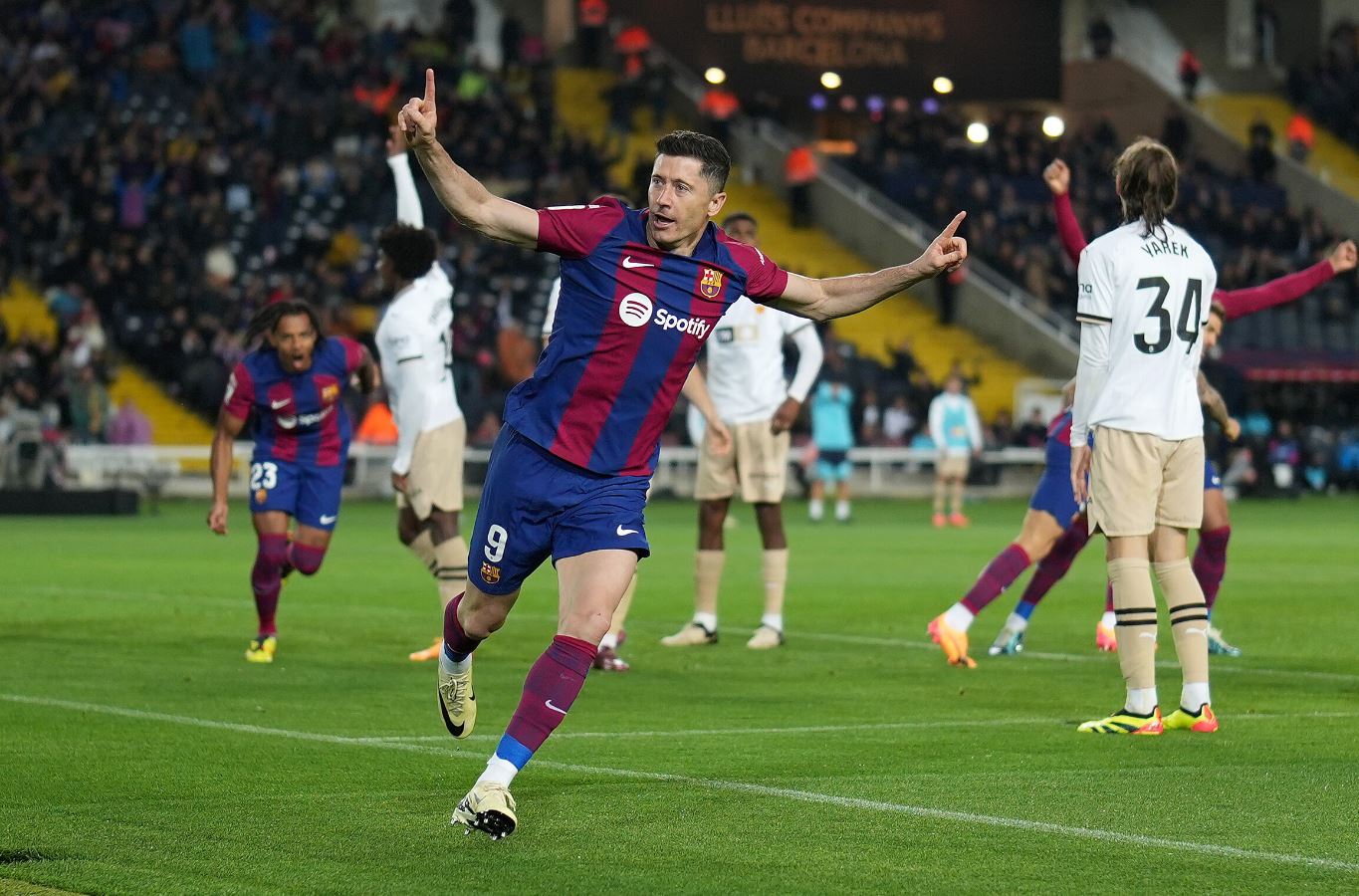 Lewandowski tërheq Barçën, Xavi i rikthehet vendimit: Tani situata është ndryshe (VIDEO)