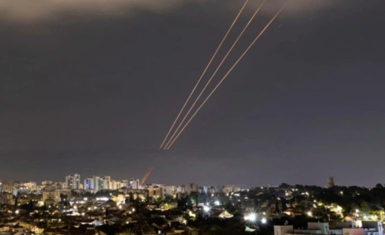 Analiza/ Dikur miq të mirë, si u shkatërruan raportet komplekse mes Iranit dhe Izraelit! Çfarë pritej të ndodhte?