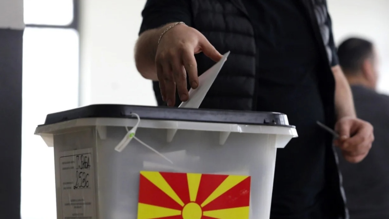 Numërohen më shumë se gjysma e votave në Maqedoni, kryeson kandidatja e VMRO. Osmani 23 mijë vota më shumë se Taravari