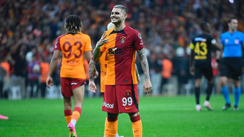 Duartrokitje në mënyrë ironike në finalen e Superkupës, Icardi shpjegon gjestin: Kjo është e vërteta