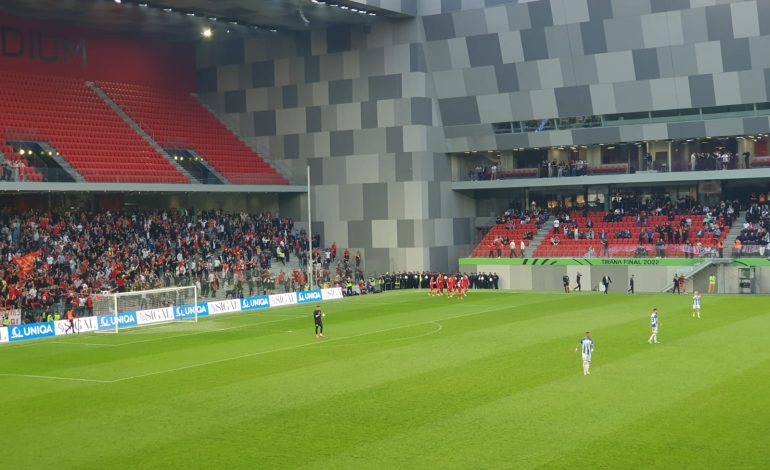 LIVE/ Zhbllokohet derbi, Partizani feston në “Air Albania”