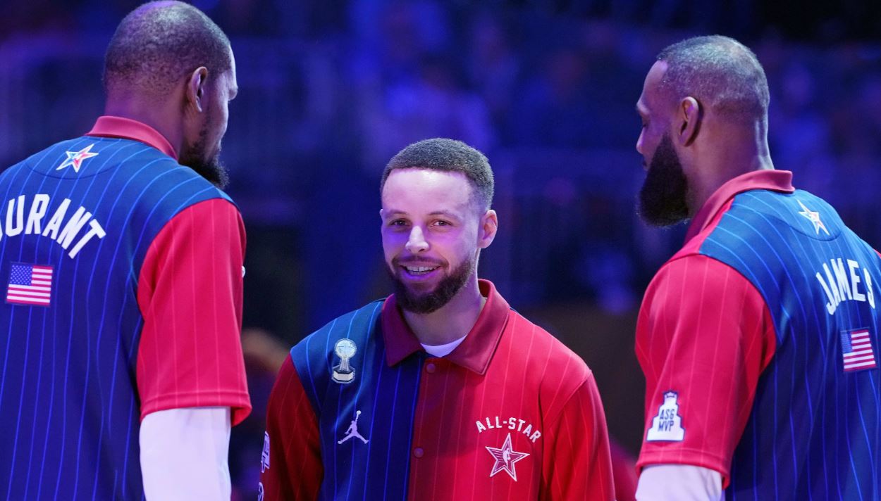 LOJËRAT OLIMPIKE/ Përfaqësuesja e SHBA për Paris 2024 është e frikshme! Xhejms dhe Durant në krye të 12-shes që do të artën