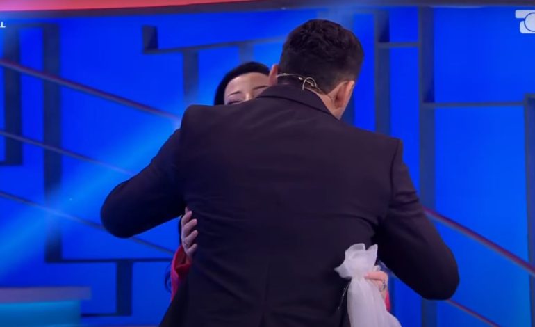 Prindër për herë të dytë? Shpat Kasapi surprizohet nga partnerja e veshur nuse: Do ta lija…