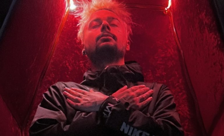 Po luan me vdekjen? Pasi u dhunua, Sin Boy kërkon të bëhet sërish viral