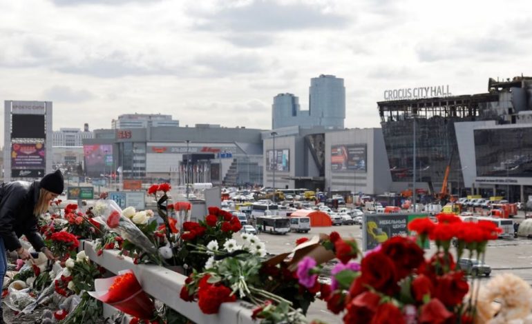 Masakra në Moskë me mbi 144 viktima/ Shkon në 11 numri i të arrestuarve pas sulmit në sallën e koncerteve