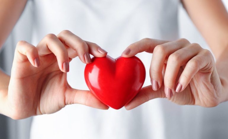 7 Mite Rreth Sëmundjeve të Zemrës që Mund të Ndaloni së Besuari