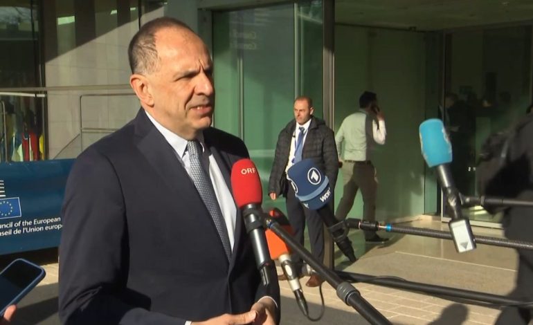 Vizita e Ramës, reagon ministri grek! Shefi i diplomacisë, Gerapetritits: Veprim i parakohshëm, por nuk mund ta ndalojmë