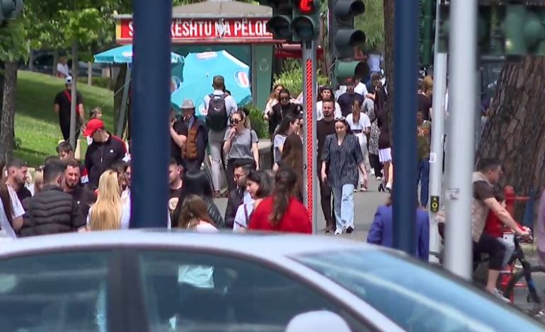 “Nëna fuste klientë në shtëpi në sy të fëmijës dhe bënte….”/ Dedektivë jo vetëm për tradhti! Avokati zbulon kërkesat e pazakonta të shqiptarëve