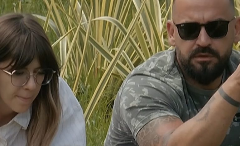 Sherri me Valerin, Flori: Të ishte jashtë, do i kishin vënë atë në kokë!