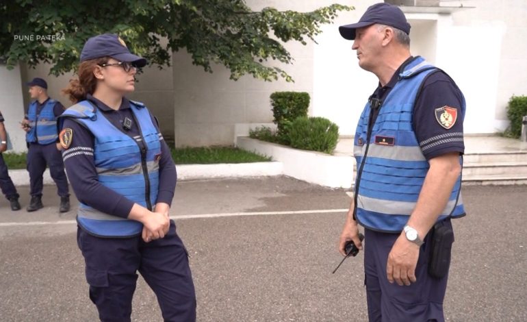 Çfarë fshihet pas uniformës blu? Polici tregon sfidat: Njerëzve me pushtet u prishet qetësia, telashe…