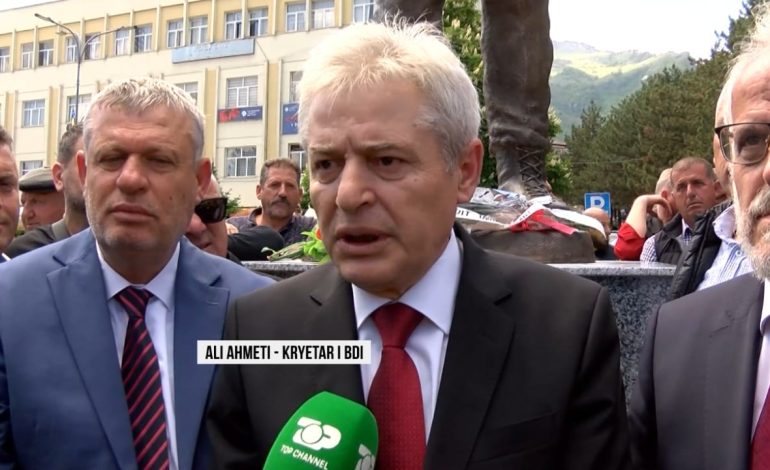 “Shqiptarët s’votojnë presidentin”, Ali Ahmeti “mesazh” Kurtit para zgjedhjeve: Kosovës i duhet Maqedonia e Veriut