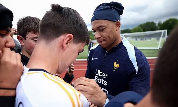 Mbappe te Real Madrid, ja kur do të prezantohet ylli francez