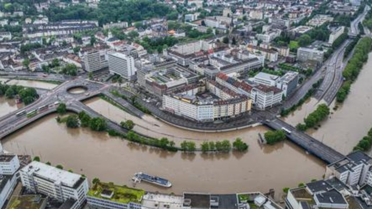 Përmbytje në Gjermani, situatë kritike në shumë zona! Scholz premton ndihma për banorët e prekur