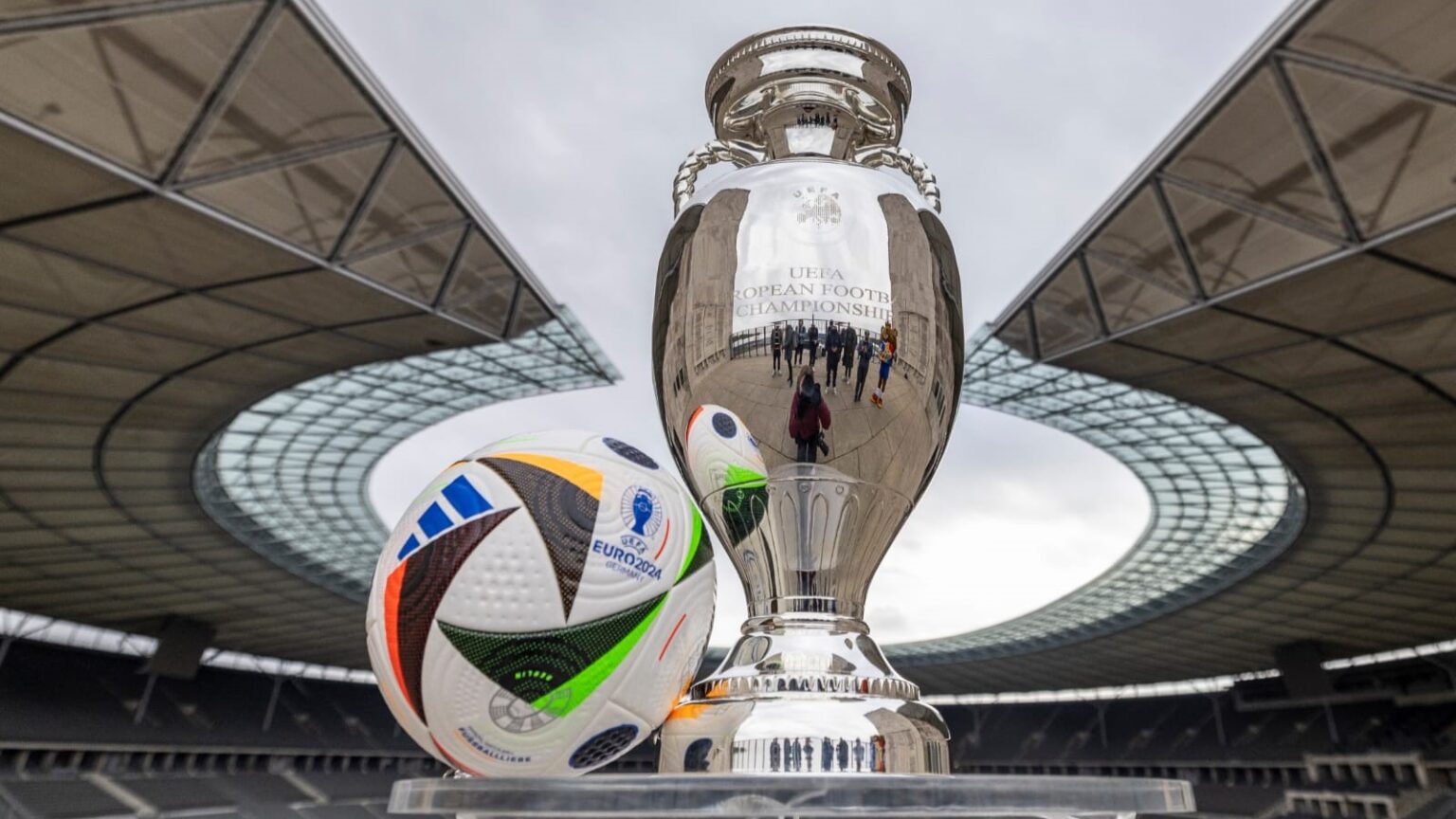 Komitetit Ekzekutiv i UEFA-s ka vendosur të zgjerojë listën e lojtarëve nga 23 në 26 për finalet e Europianit “Gjermani 2024”