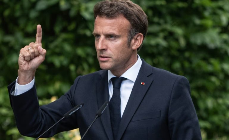 Franca do të dërgojë trupa në Ukrainë? Paralajmërimi i fortë i Macron: Nëse Rusia vendos të shkojë më larg, do të detyrohemi…