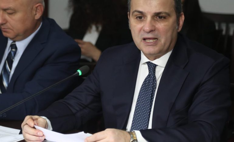 FMN konsideron “thelbësore” mbrojtjen e konsumatorit nga kreditorët abuzivë