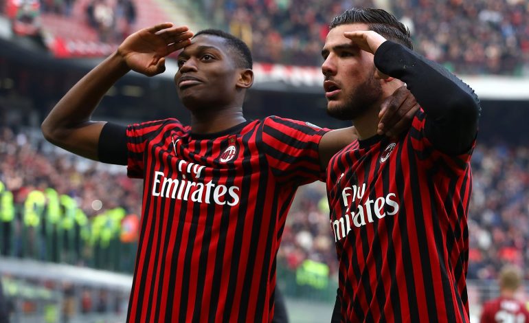 Theo në modë, dy klube të mëdha pas mbrojtësit të Milanit