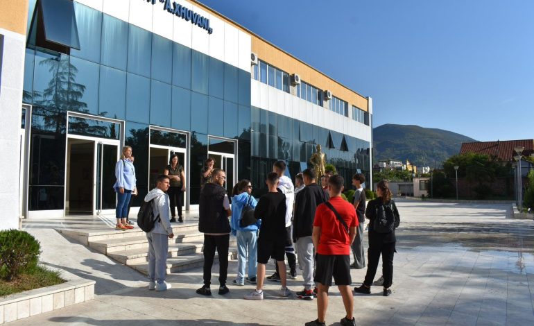 Metamorfoza e universitetit: Degët shoqërore braktisen, shtohen infermierët për Gjermani