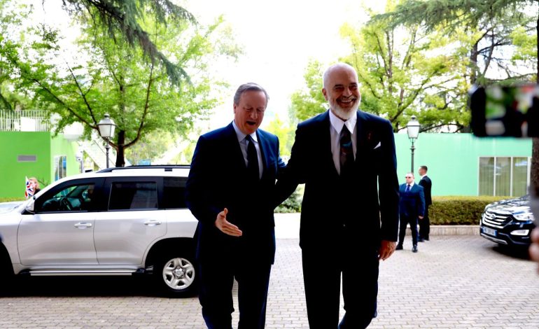 Cameron në Shqipëri, Rama zbardh diskutimet me ish-kryeministrin britanik: Do kemi mbështetje për dy projekte në Durrës! Për emigrantët e paligjshëm…