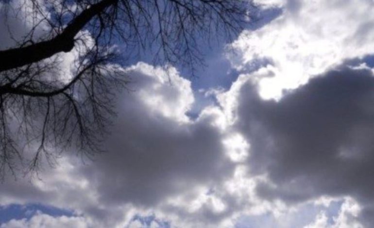 Vranësira dhe reshje shiu, parashikimi i motit për sot! Si do jenë temperaturat