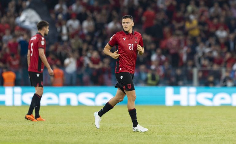 Legjionarët/ Asllani & Kumbulla më të mirët e ndeshjes, Arbër Hoxha shënon gol vendimtar. Manaj & Laçi japin asiste