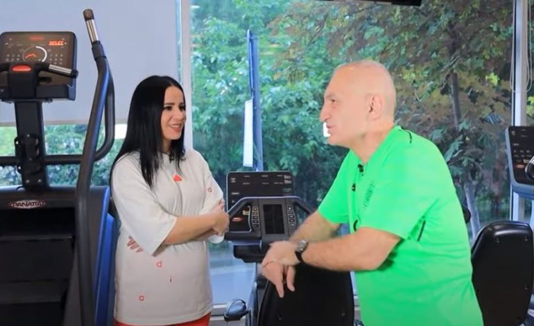 Si është të stërvitesh nën stresin e hetimit? “Kam 300 vjet që…”, Meta: S’kam patur ballafaqim me Dumanin, nëse merret me boks…