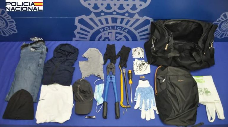 Arrestohet në Spanjë shqiptari “specialist” në vjedhje, disa javë hetime për të zbuluar teknikën e tij befasuese për të “kapërcyer” pengesat