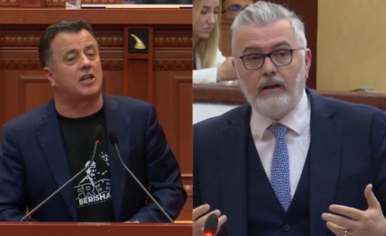 “Ty si drejtor bashkie që ke qenë, të djeg shumë”, Gogu i përgjigjet Nokës: Do mbetesh nxënës mediokër, dole këtu lexove fjalimin e Berishës, të mungon shumë…