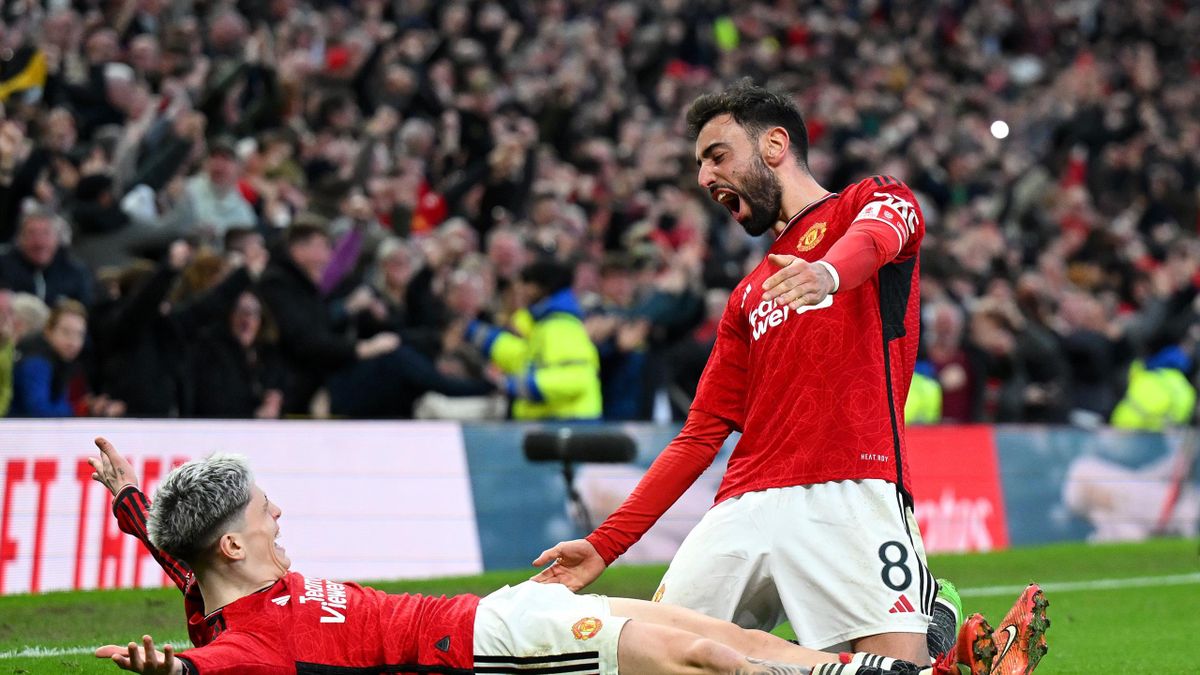 E zbulojnë në Manchester, Interi vëzhgon yllin e United