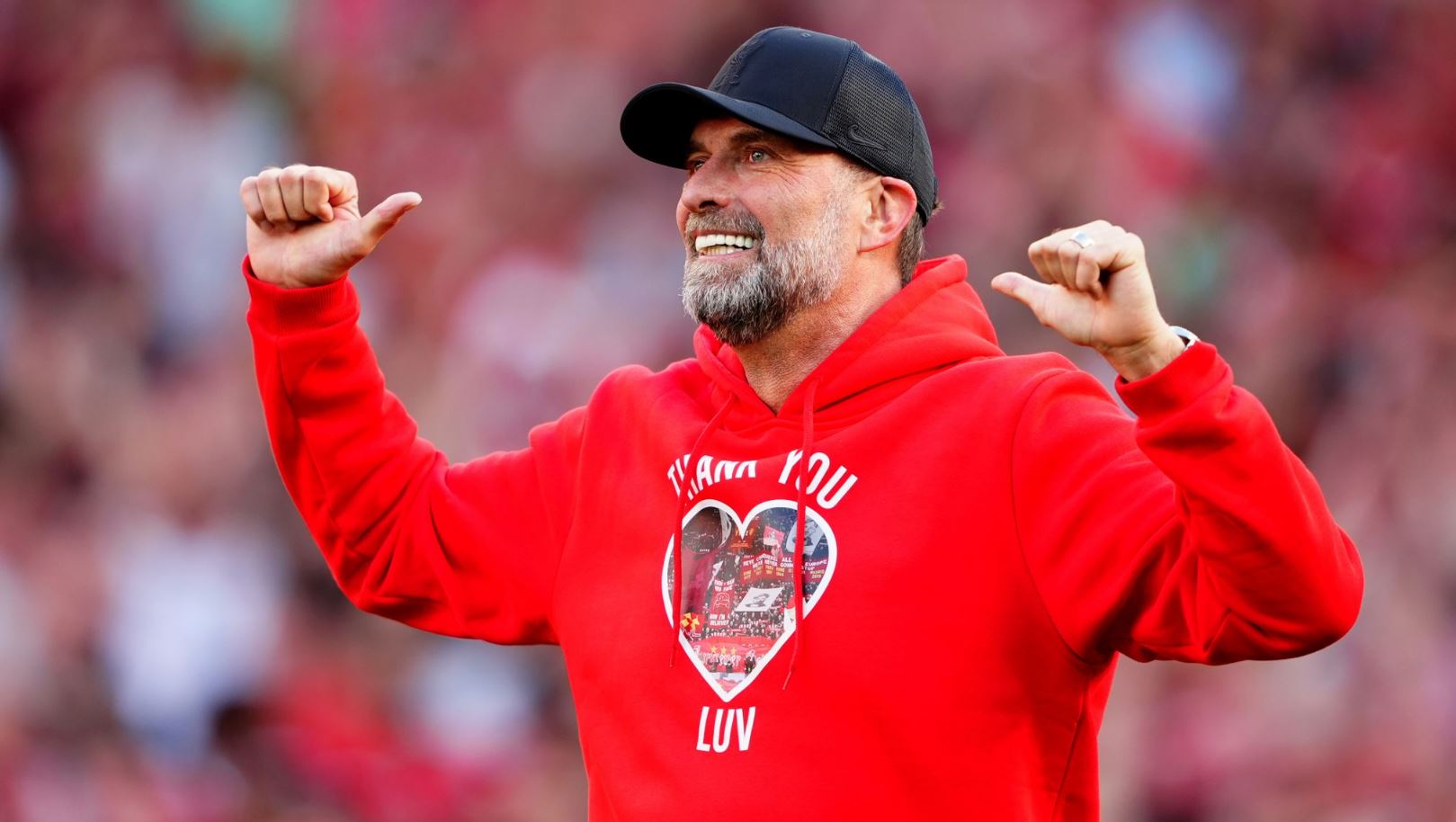 Lamtumirë mes lotësh, Klopp përshëndetet me Liverpool: Mirë u takofshim (VIDEO)