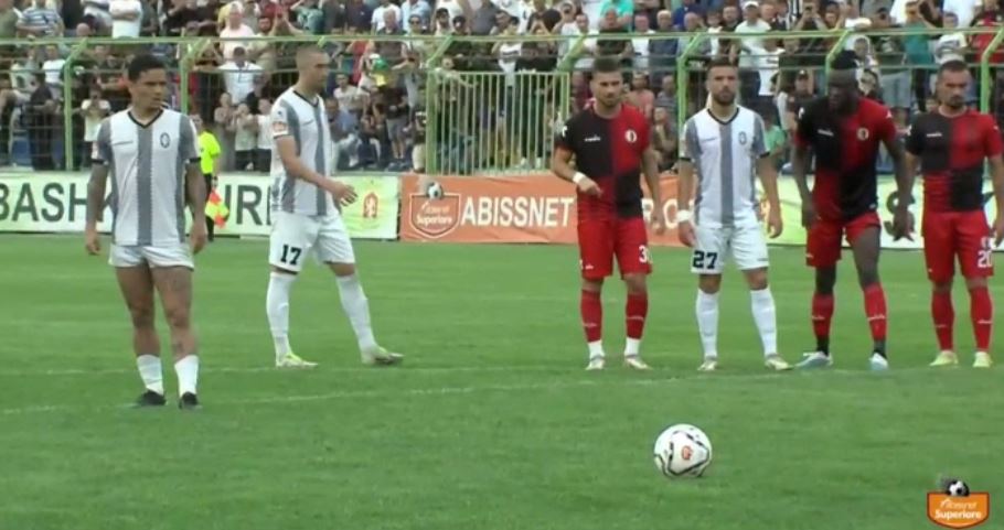 Laçi qëndron në Superiore, triumfon në Kurbin ndaj Flamurtarit